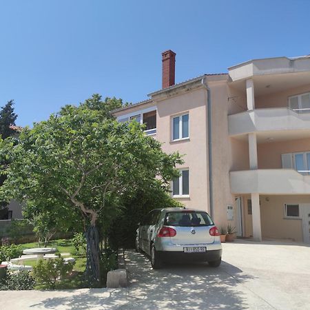Apartments Dijana Krk Town Esterno foto